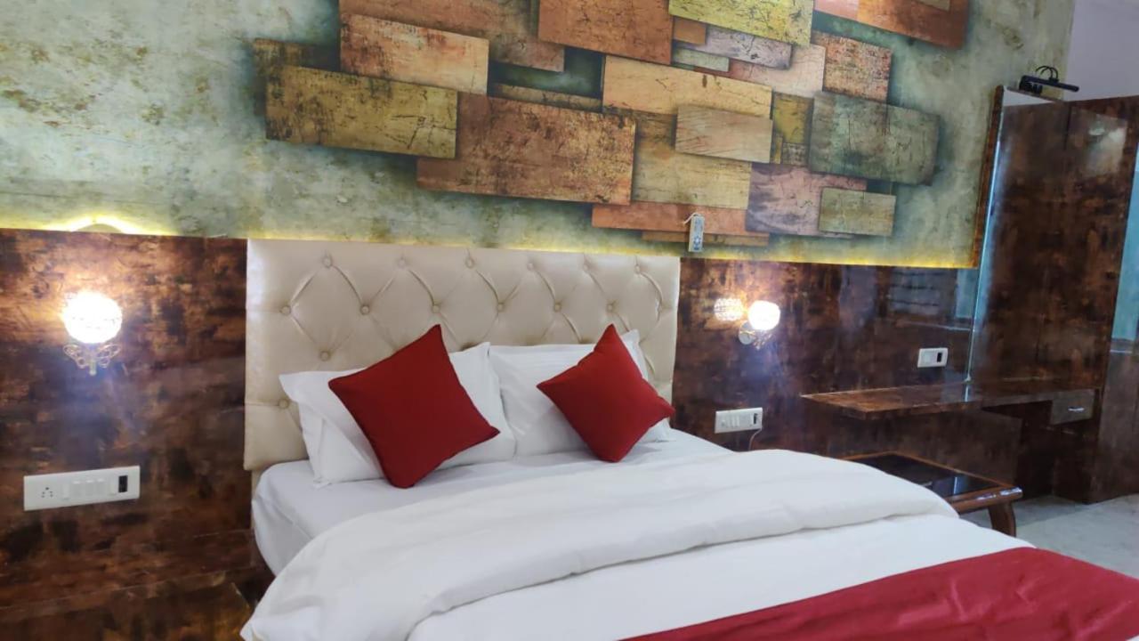 بوبال Hotel Relax المظهر الخارجي الصورة